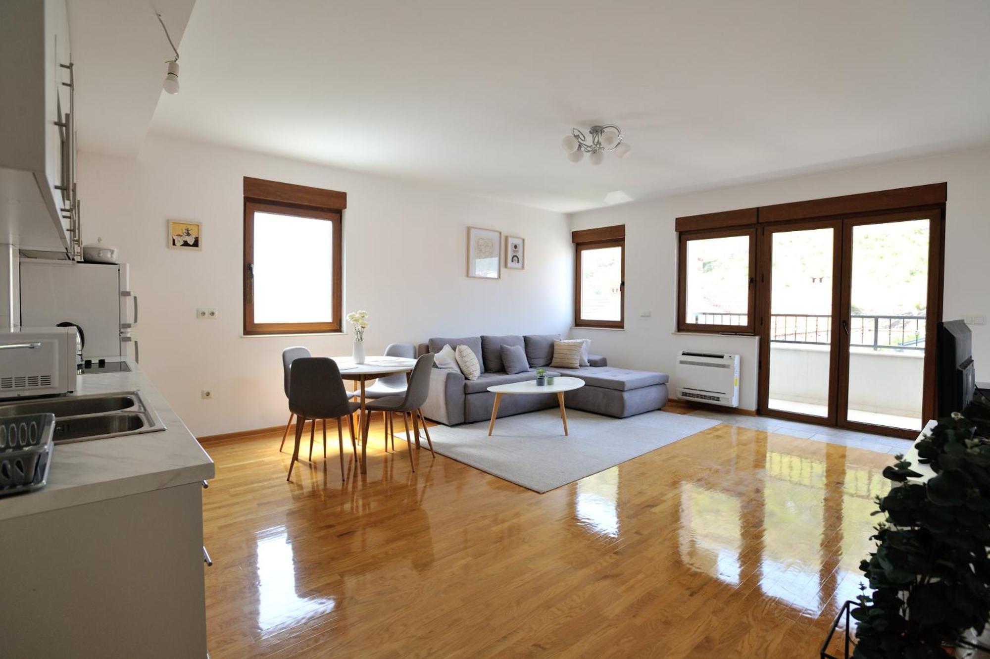 Captain'S Luxury Apartments Mostar Buitenkant foto