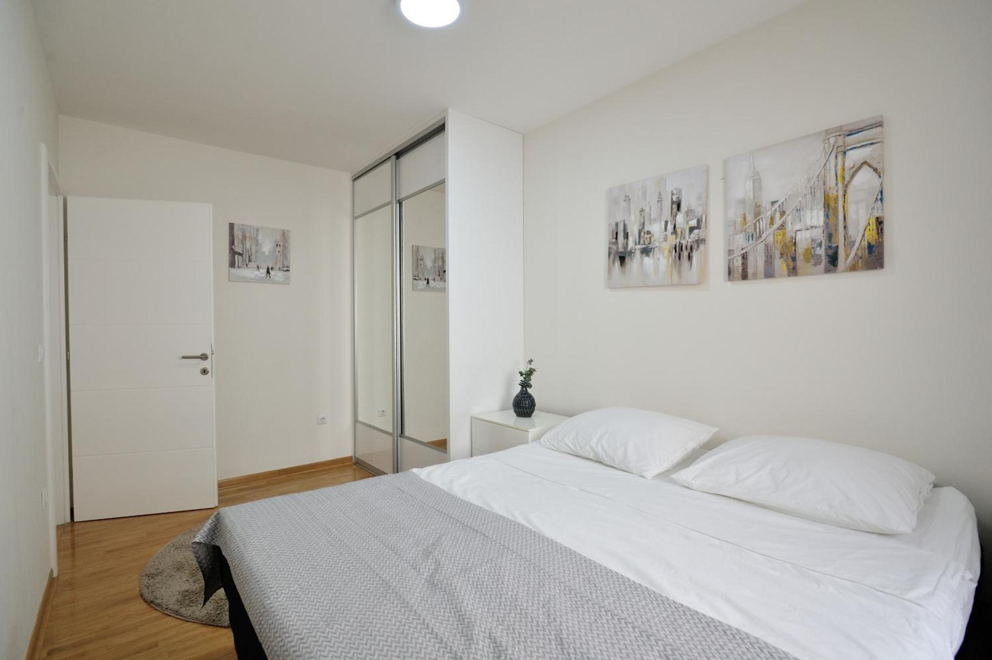 Captain'S Luxury Apartments Mostar Buitenkant foto