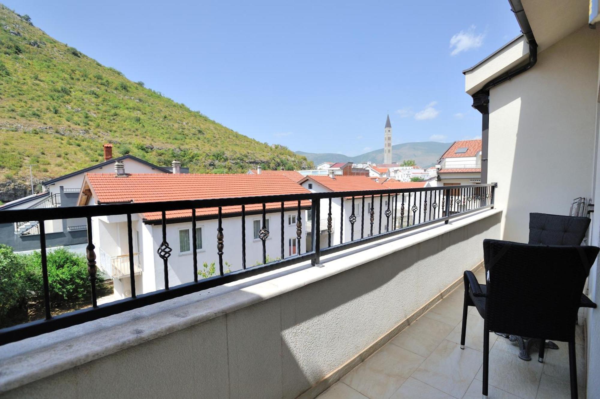 Captain'S Luxury Apartments Mostar Buitenkant foto