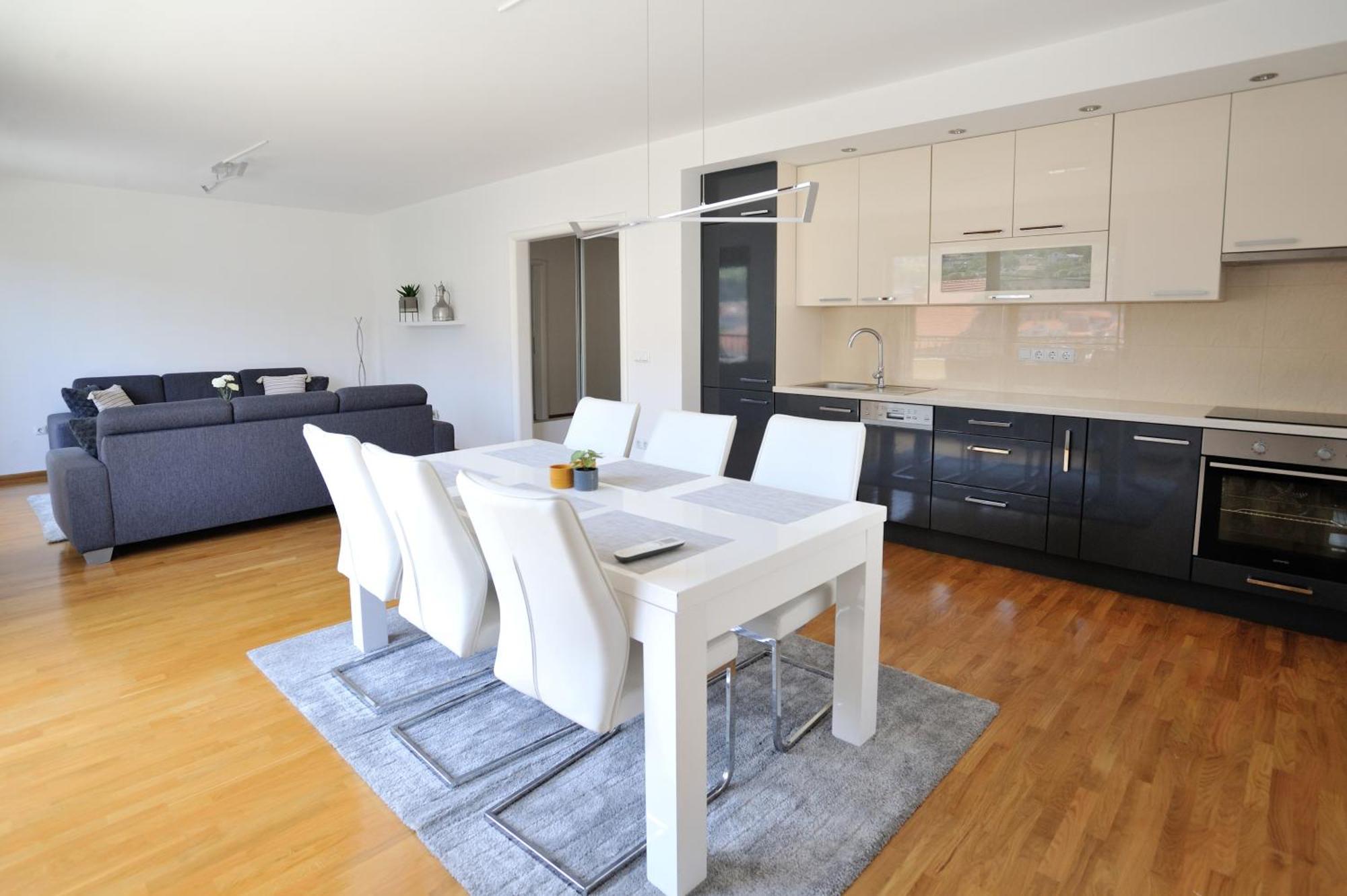 Captain'S Luxury Apartments Mostar Buitenkant foto